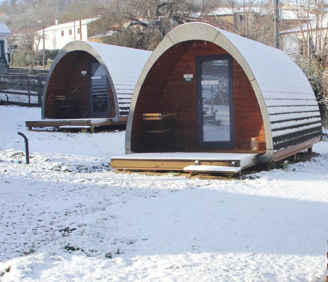 Glamping Hills Hotel Santa Comba de Rossas ภายนอก รูปภาพ