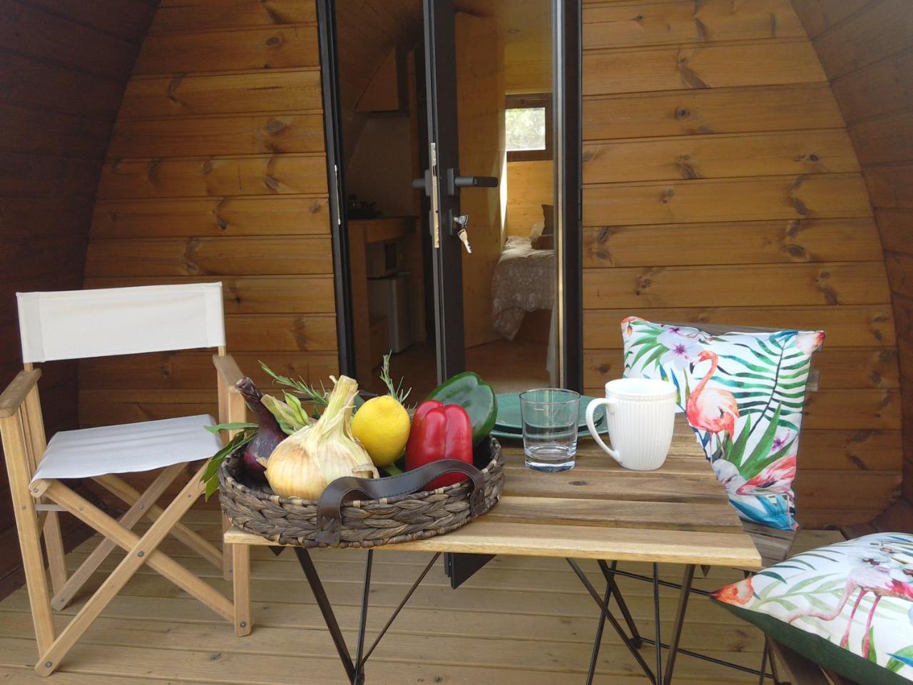 Glamping Hills Hotel Santa Comba de Rossas ภายนอก รูปภาพ