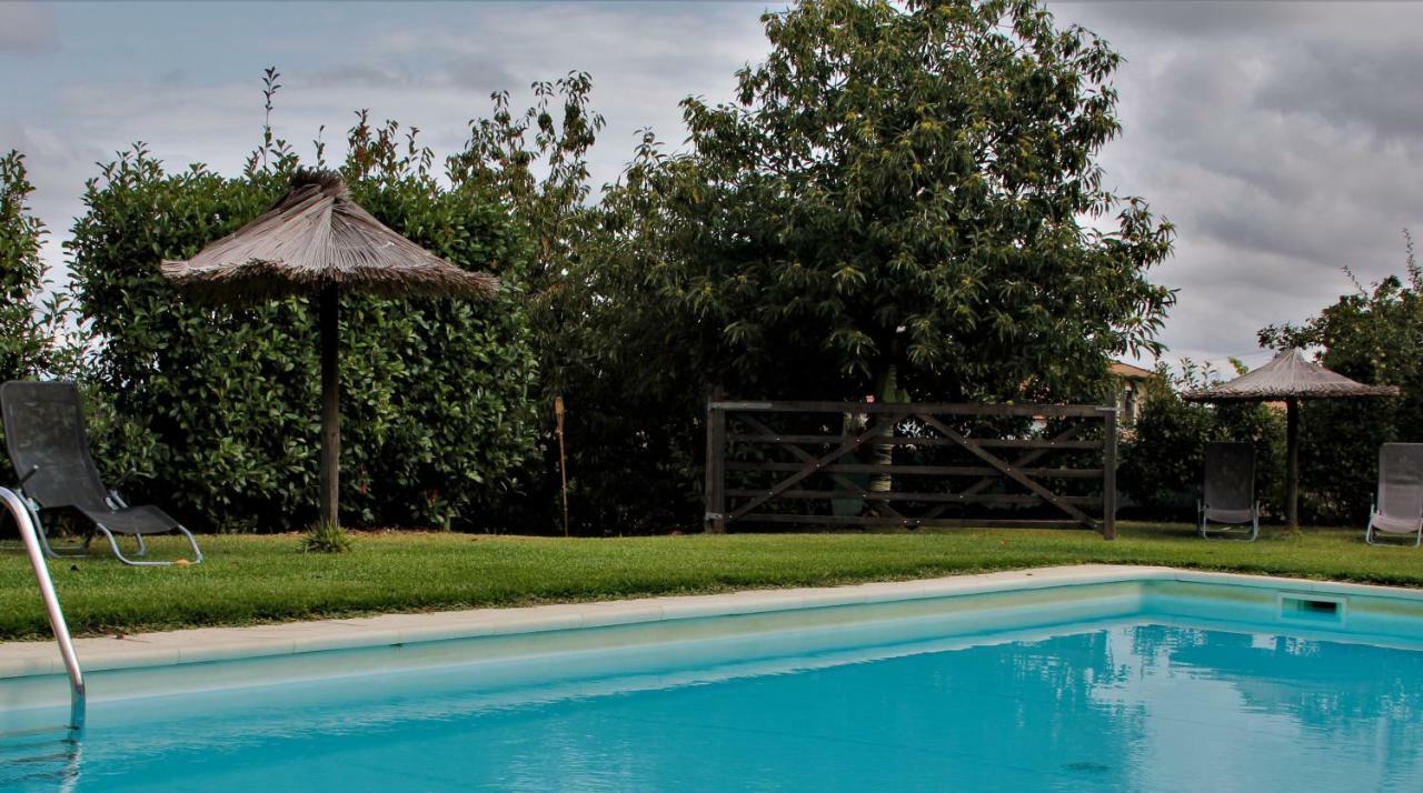 Glamping Hills Hotel Santa Comba de Rossas ภายนอก รูปภาพ