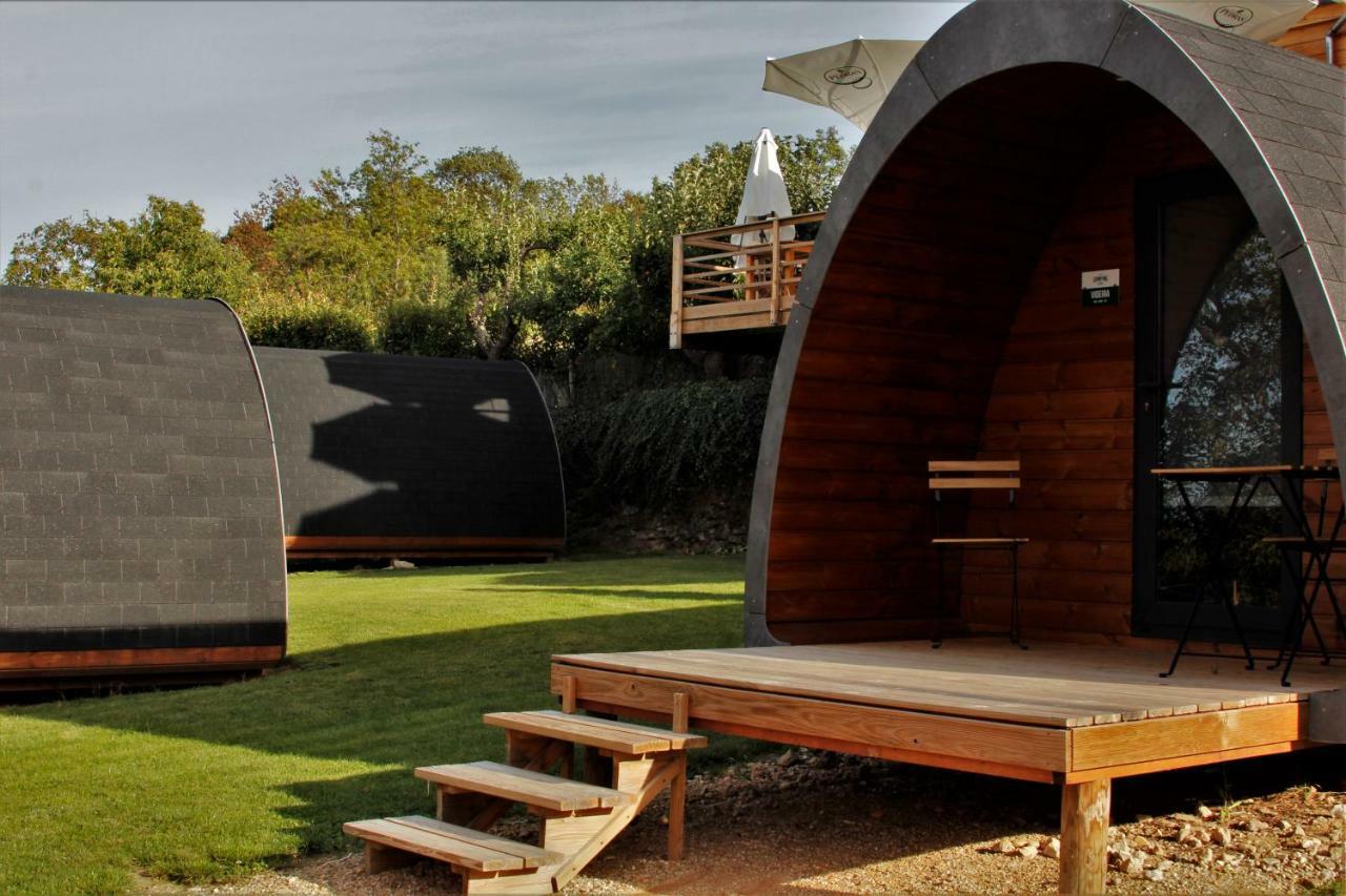Glamping Hills Hotel Santa Comba de Rossas ภายนอก รูปภาพ
