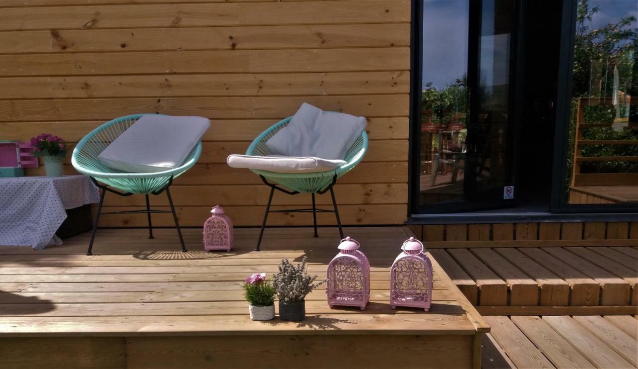 Glamping Hills Hotel Santa Comba de Rossas ภายนอก รูปภาพ