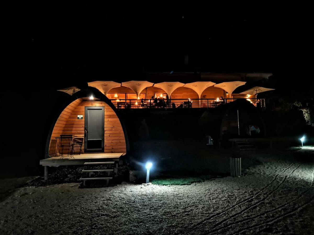 Glamping Hills Hotel Santa Comba de Rossas ภายนอก รูปภาพ