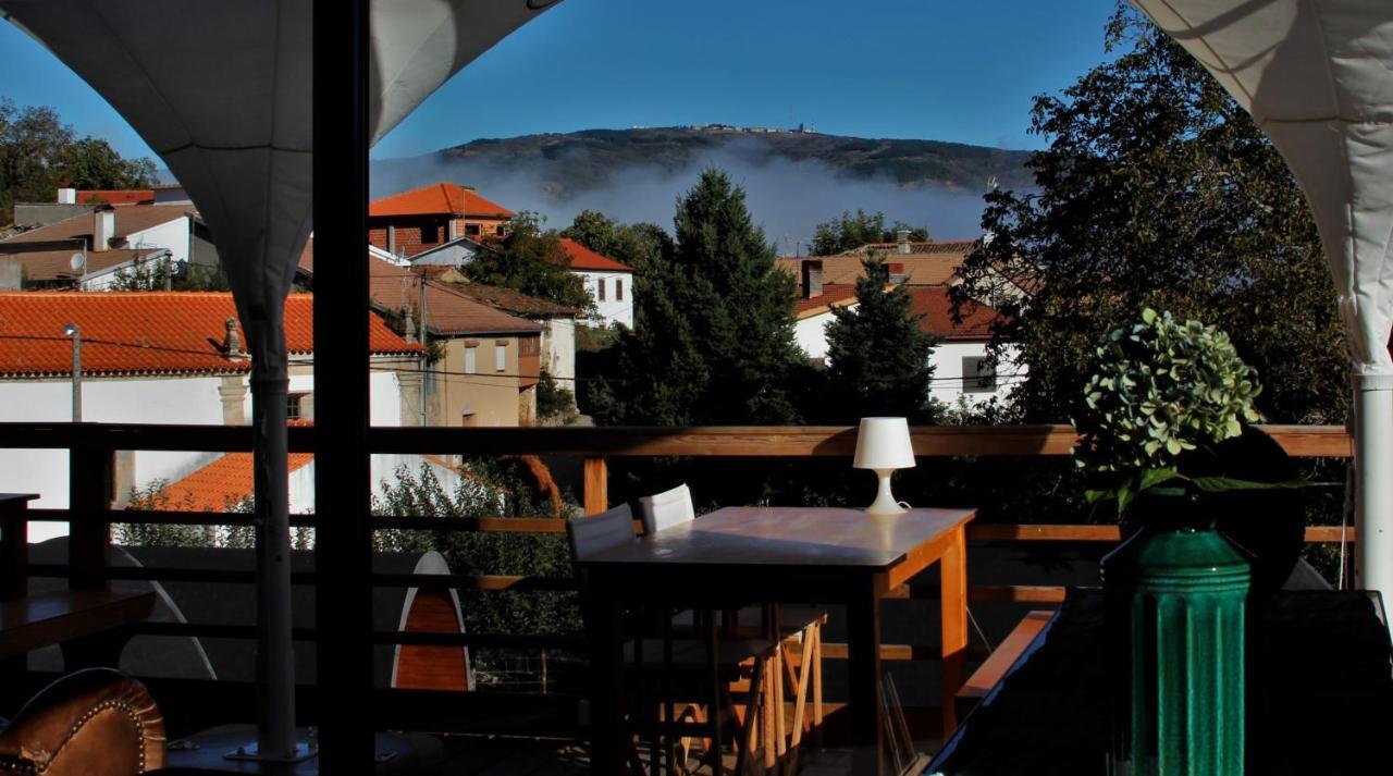 Glamping Hills Hotel Santa Comba de Rossas ภายนอก รูปภาพ